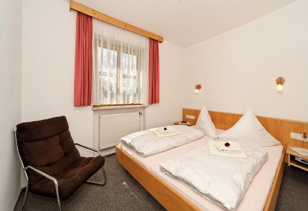 Hotel Landhaus Maria Bed&Breakfast Regen Zimmer foto